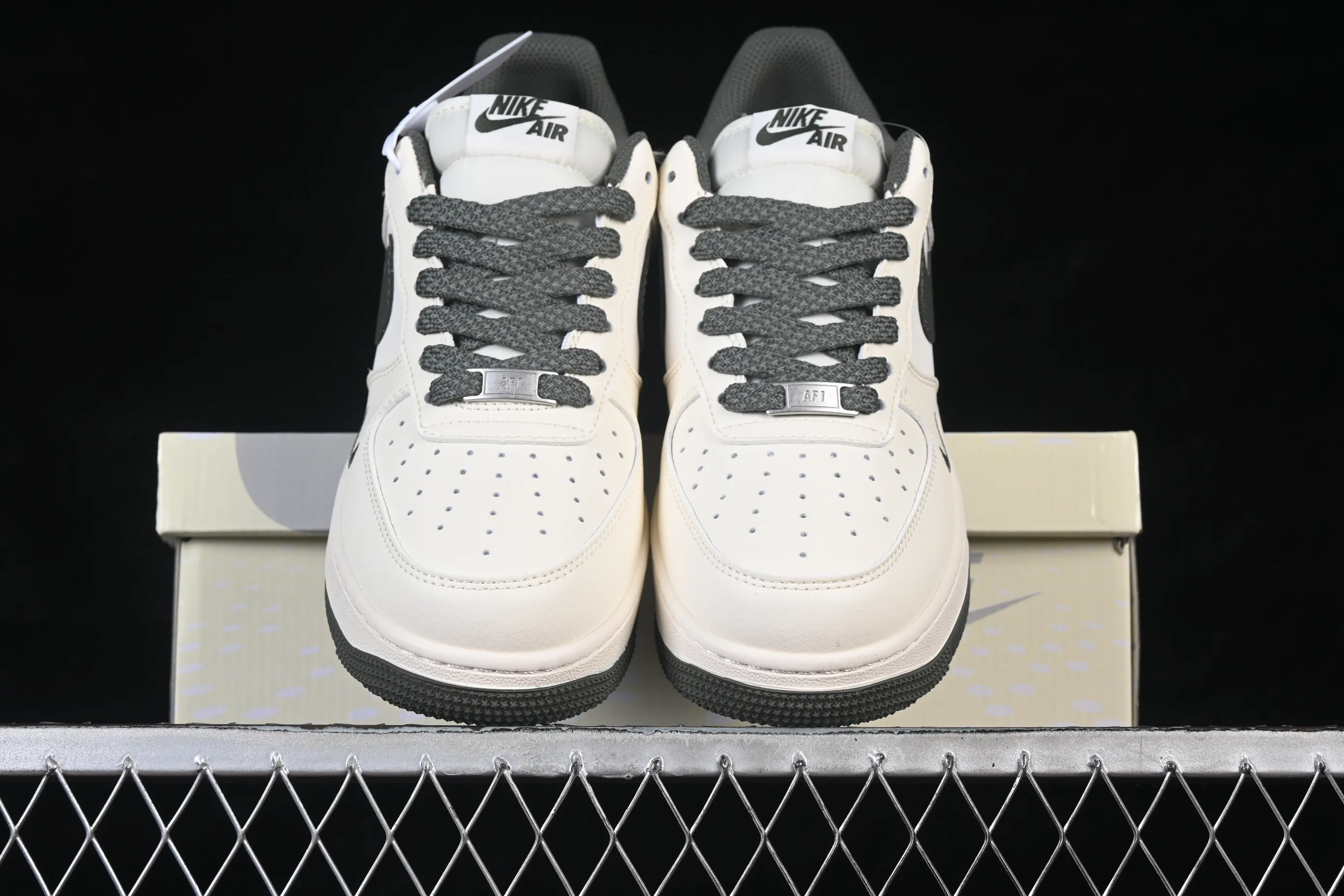 All categories Nk Air Force 1 Air Force series Nk Air Force 1 Low Air Force low-top Nike Air Force 1'07 Low tree pattern dark green Air Force 1 low-top casual sneakers SM6668-125